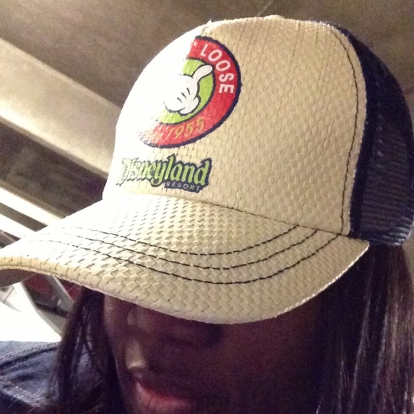 Meet your Posher, Y - Picture 1 of 1